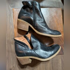 Mjus Side Cut-Out Bootie